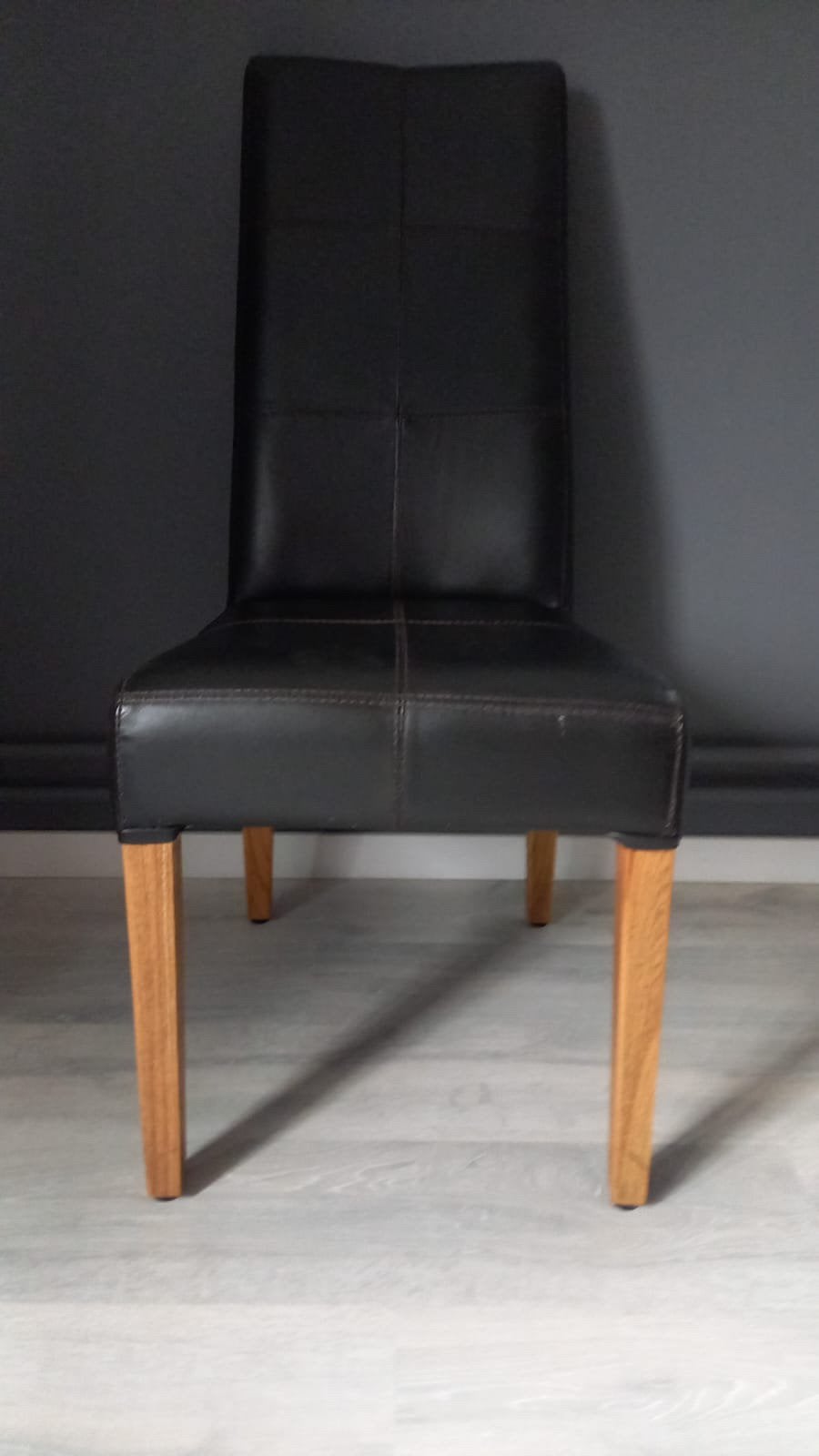 8 chaises de salle à manger noires, Maison & Meubles, Enlèvement, Cuir, Noir, Cinq, Six Chaises ou plus