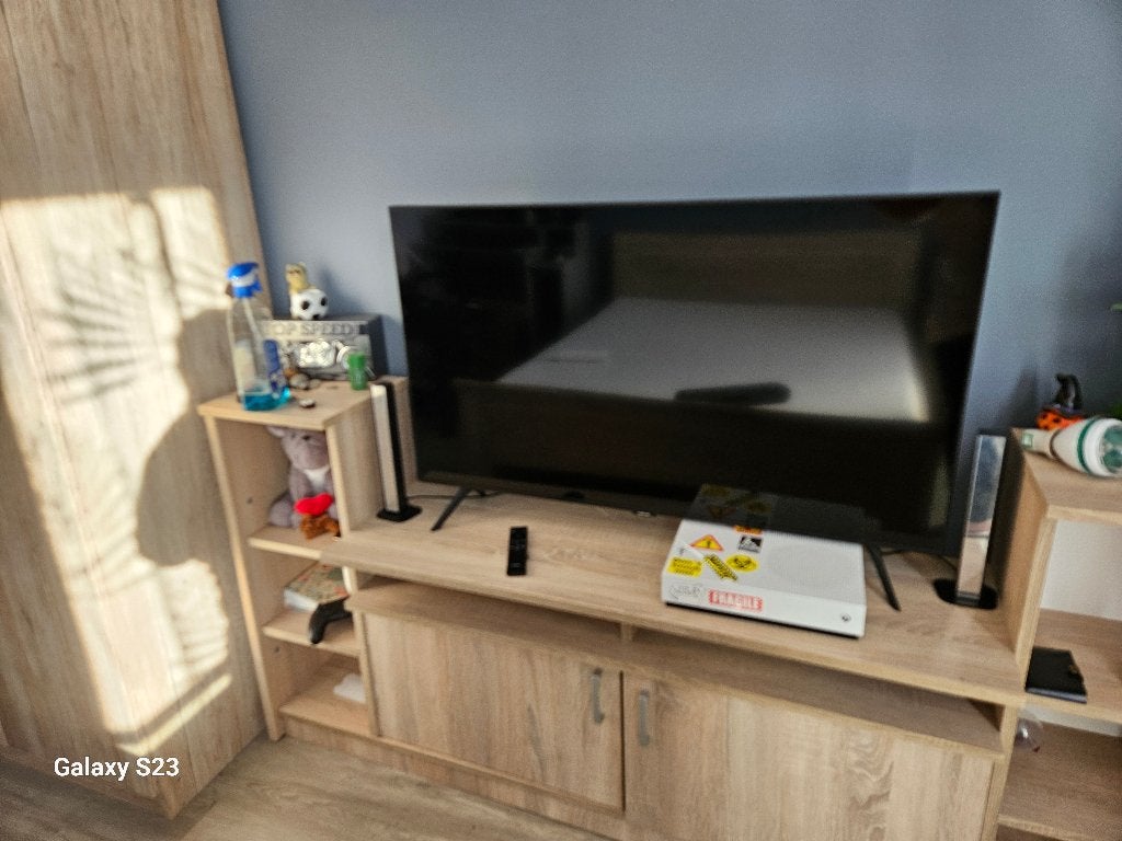 Samsung Tv, Enlèvement