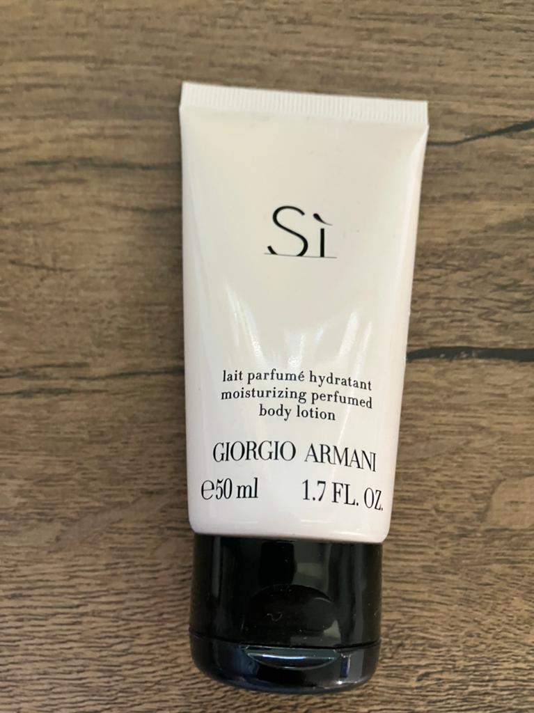 Si body lotion women gorgio armani 50 ml., Handtassen en Accessoires, Uiterlijk | Lichaamsverzorging, Ophalen of Verzenden, Nieuw