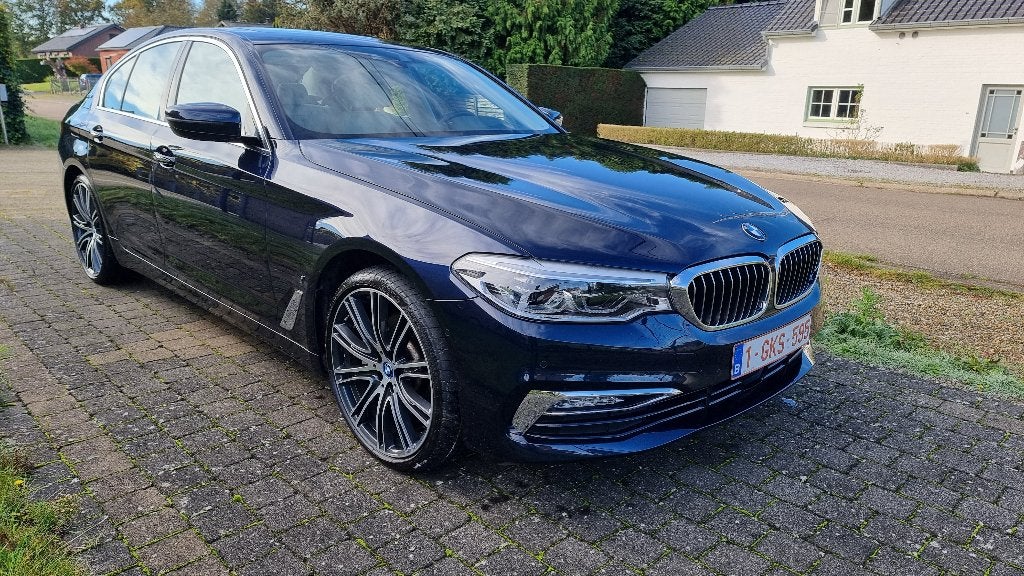 BMW 530e Luxury Line 57.000 km HUD ACC Massage Schuifdak, Noir, Berline, Automatique, Particulier