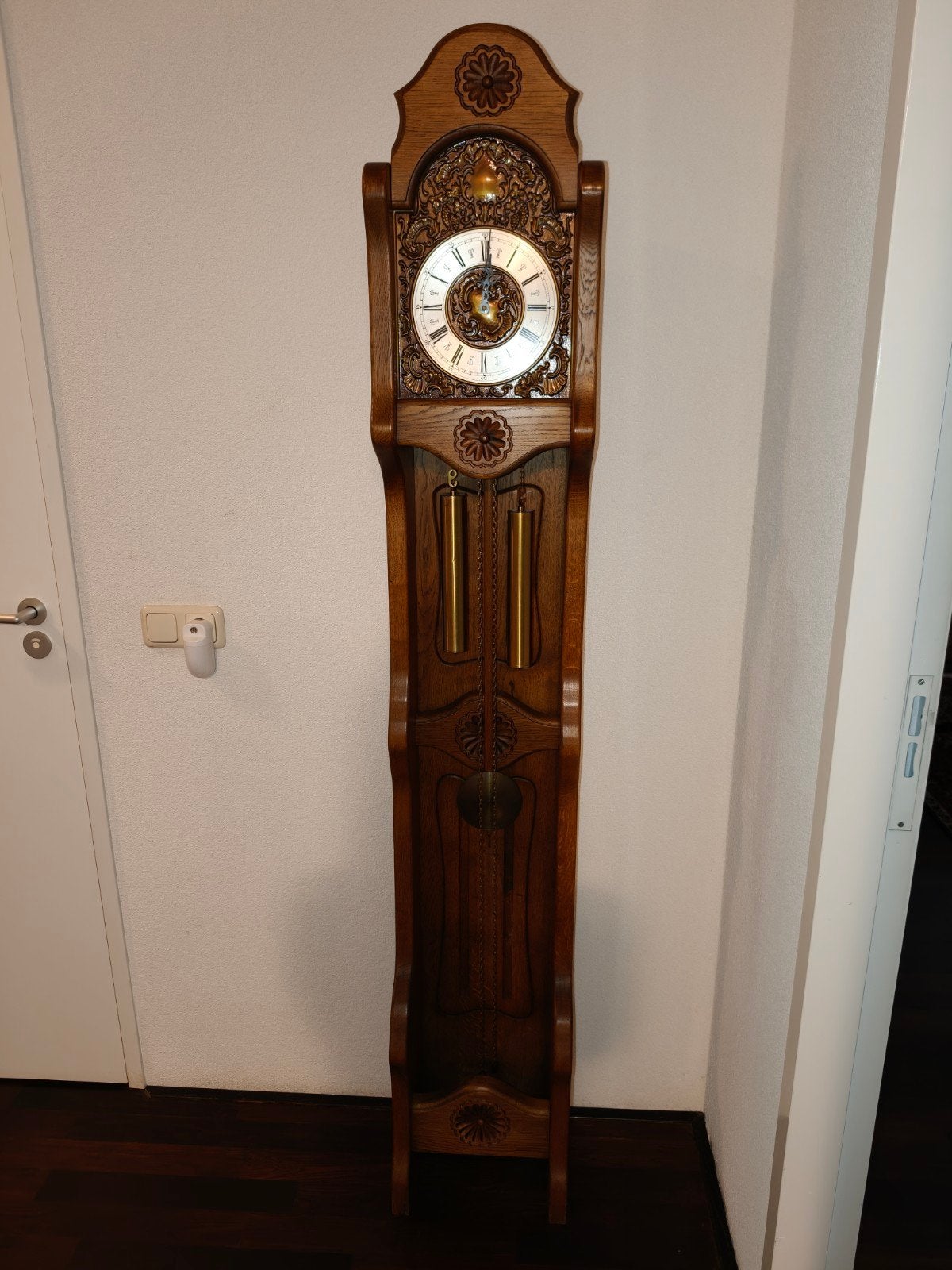 Antieke eiken houten  staande klok met mooi snijwerk, Ophalen