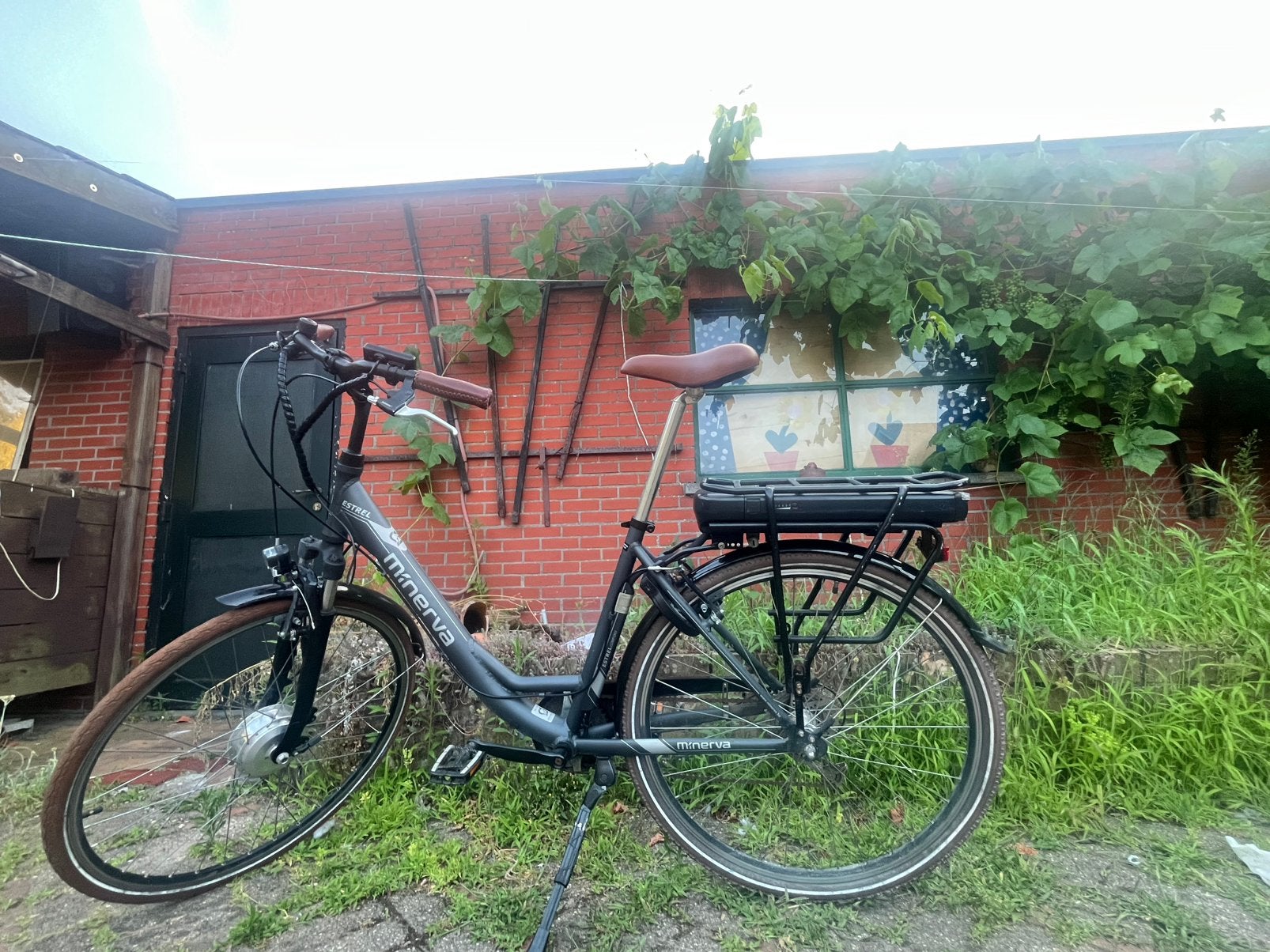 MINER ESTREL ELEKTRISH FIETS, Ophalen, Zo goed als nieuw