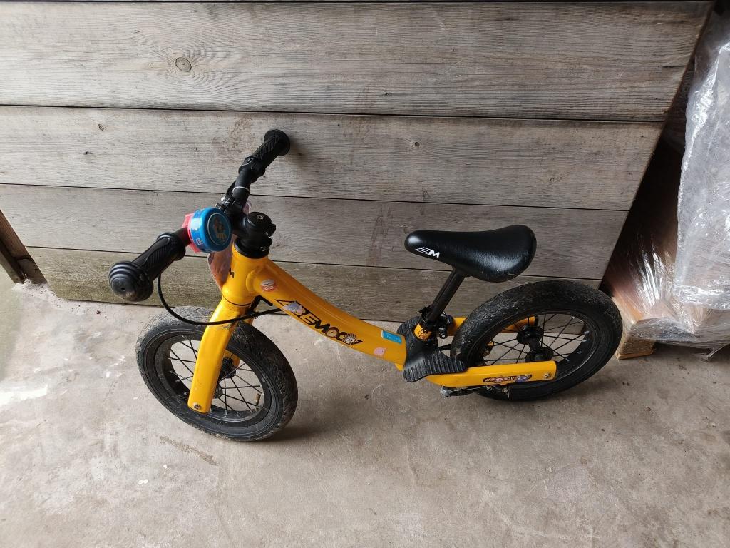 Bemoov M12 Loopfiets -  Zo goed als nieuw, Ophalen, Minder dan 16 inch, Zo goed als nieuw, Schijfrem