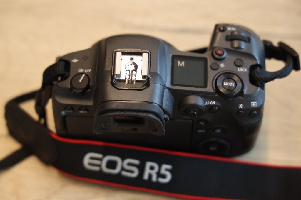 Canon eos R5 als nieuw met fabrieksgarantie, TV, Hi-fi & Vidéo, Appareils photo numériques, Enlèvement ou Envoi, Comme neuf, 45 Mégapixel