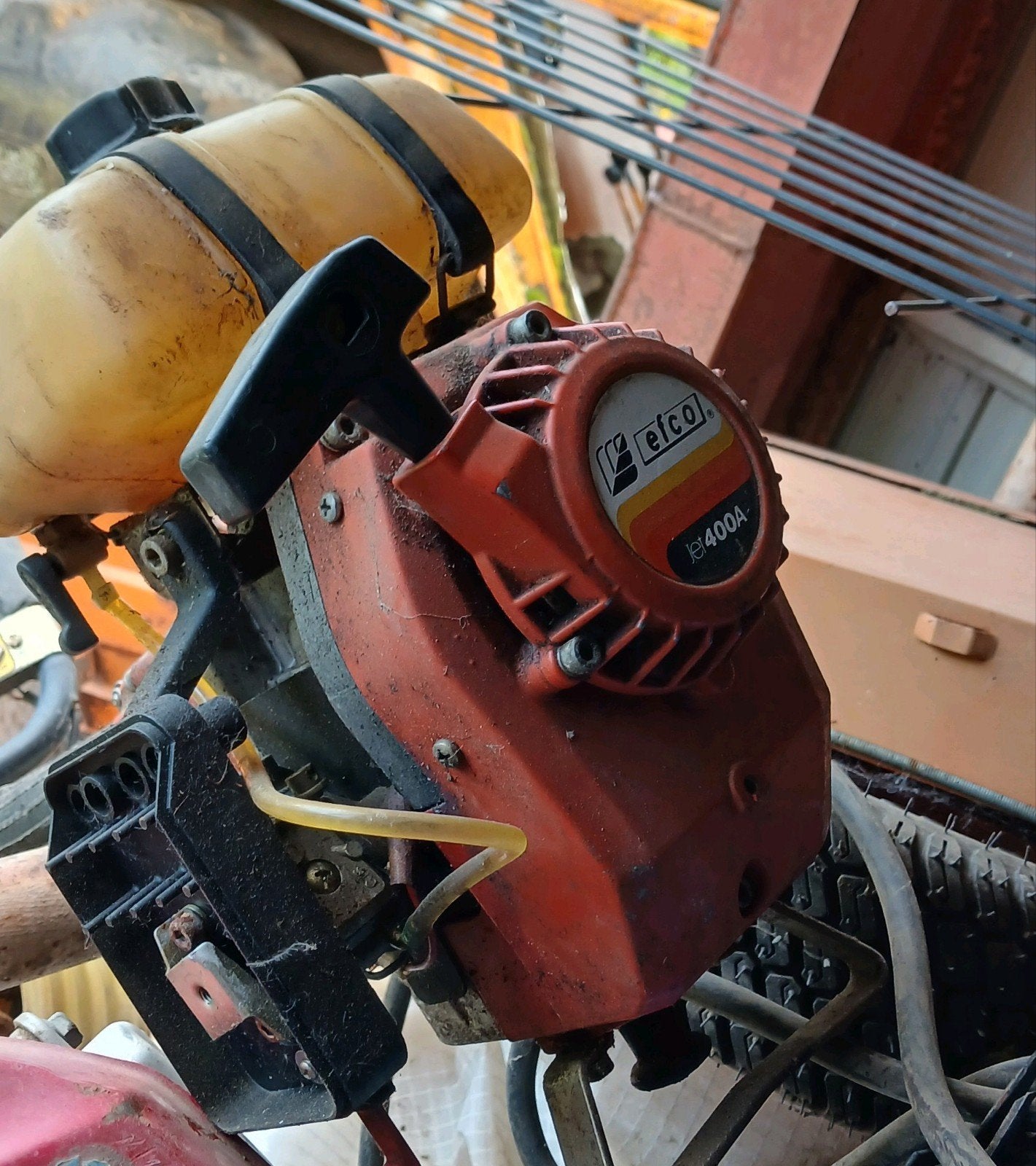 a vendre debrousailleuse efco entièrement révisé 50€, Comme neuf, Enlèvement, 10 à 30 cm, Efco