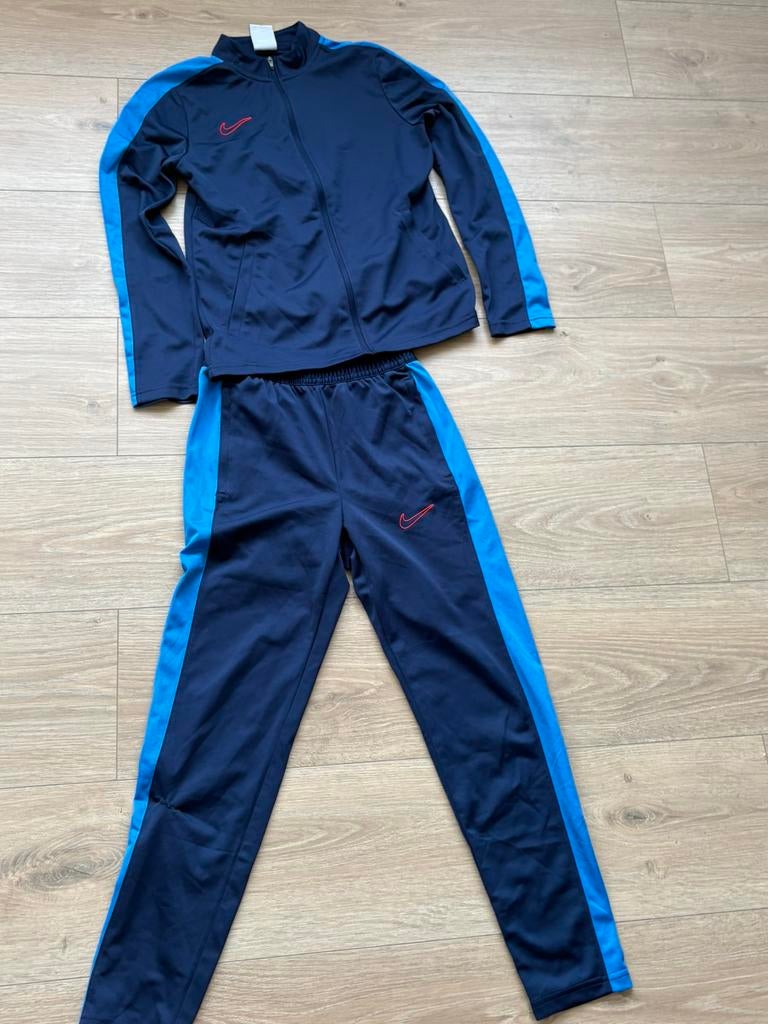 Nike set blauw kinderen, Kleding | Heren, Ophalen of Verzenden, Zo goed als nieuw, Blauw