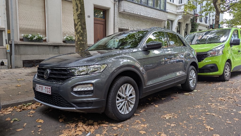 Volkswagen T-Roc 1.0 TSI 110pk | Manueel | 2022 | 75.000 km, Autos, Volkswagen, Argent ou Gris, Achat, Boîte manuelle, Noir