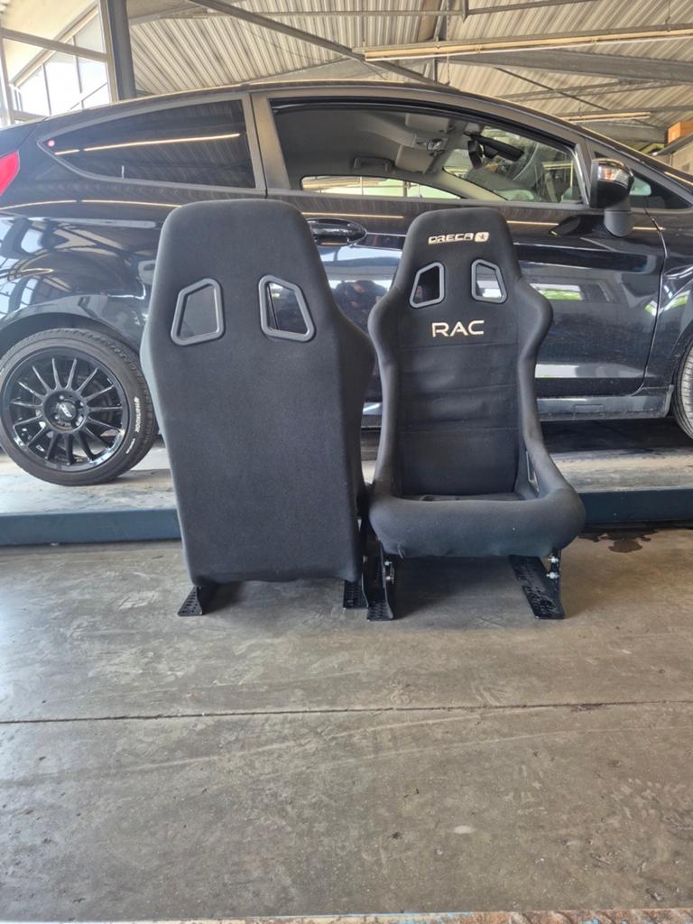 Oreca kuipstoelen, Ophalen, Gebruikt