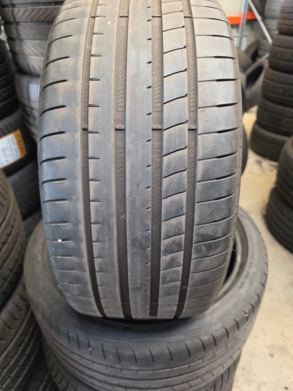 255/35r19 Goodyear 60€ l'unité avec montage et équilibrage, Enlèvement ou Envoi