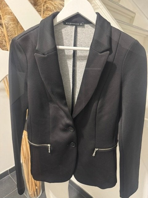 Prachtige zwarte blazer van Expresso maat 36 Nieuw, Kleding | Dames, Expresso, Zwart, Nieuw, Ophalen of Verzenden