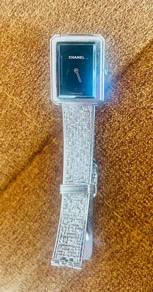 Chanel horloge (te herstellen), Ophalen
