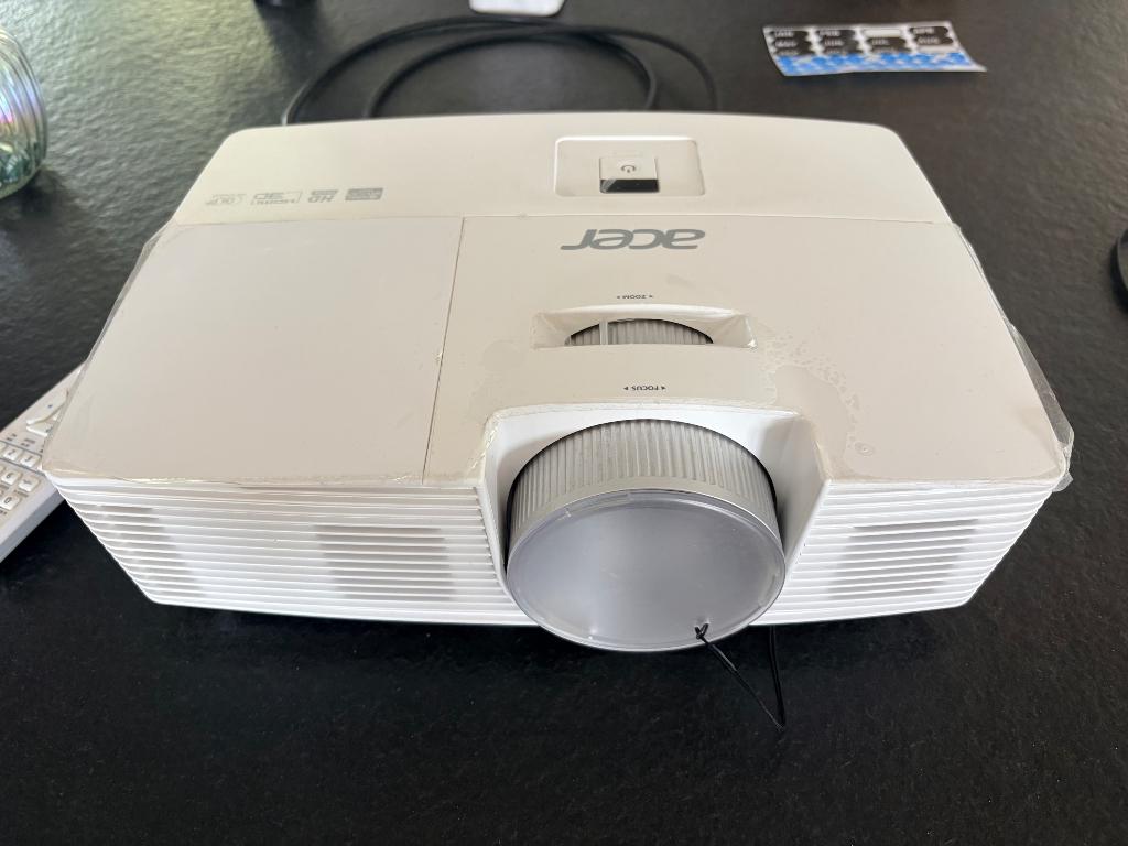 Vidéo projecteur acer HD haute définition, Enlèvement, Comme neuf, DLP