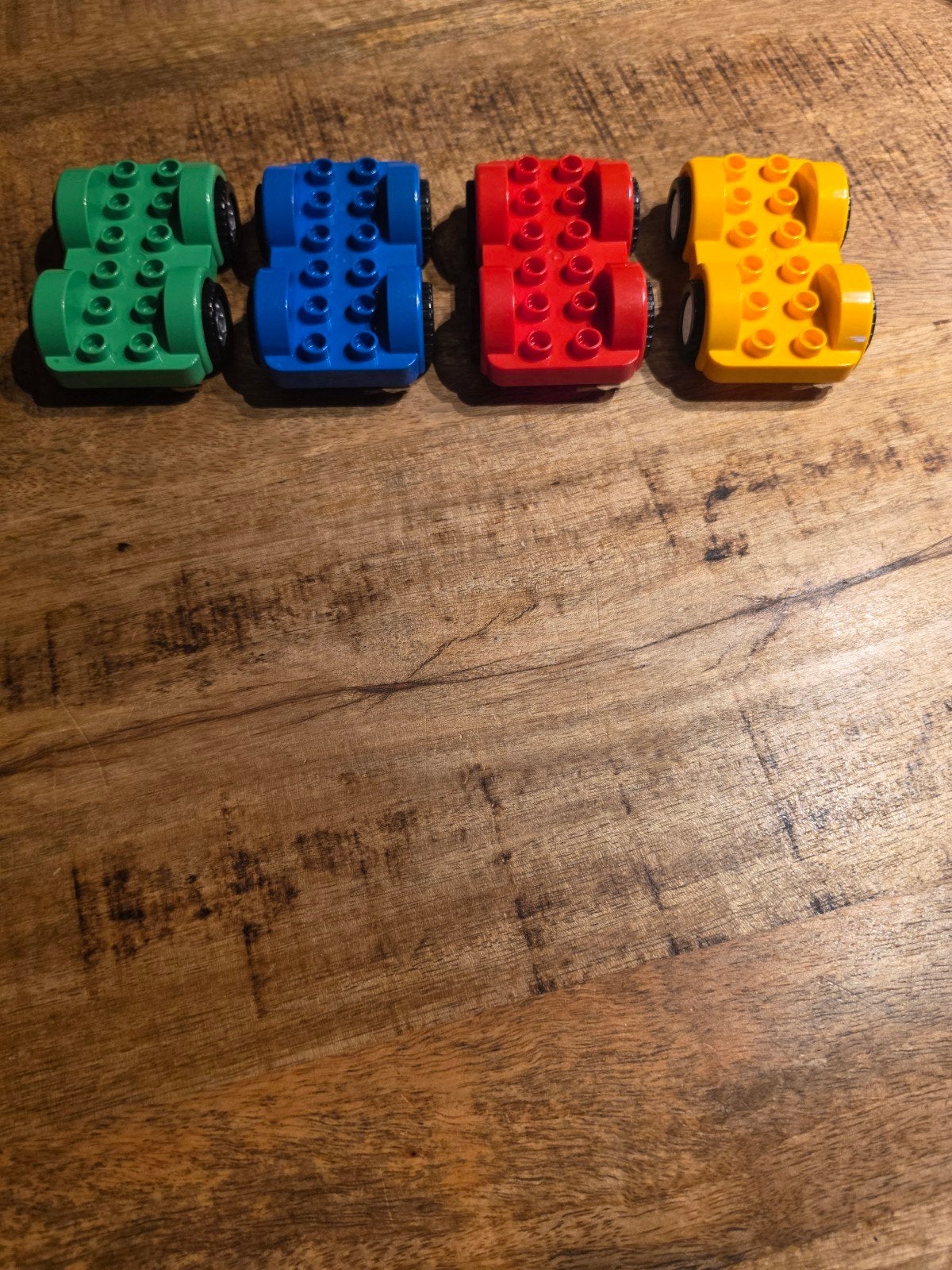 4 voitures Lego Duplo de base, Enlèvement ou Envoi, Comme neuf, Briques en vrac, Duplo