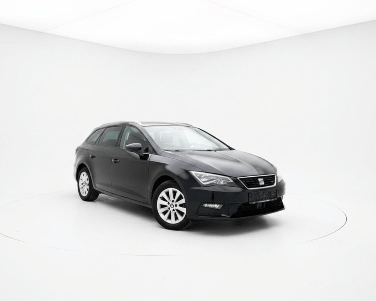 SEAT Leon (année de construction 2019), Autos, Euro 6, Entreprise, Noir, 5 portes