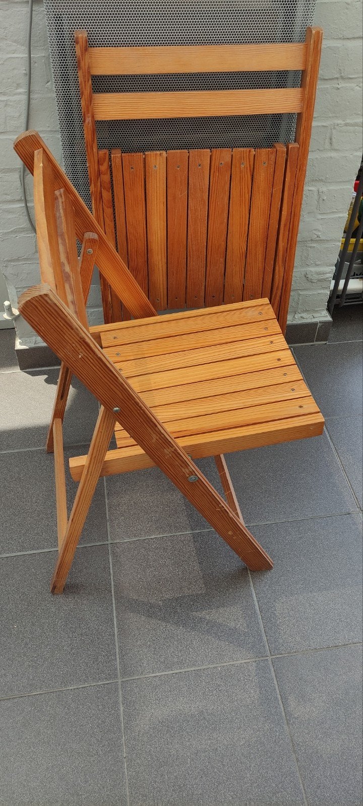 Plooistoelen, Ophalen, Hout