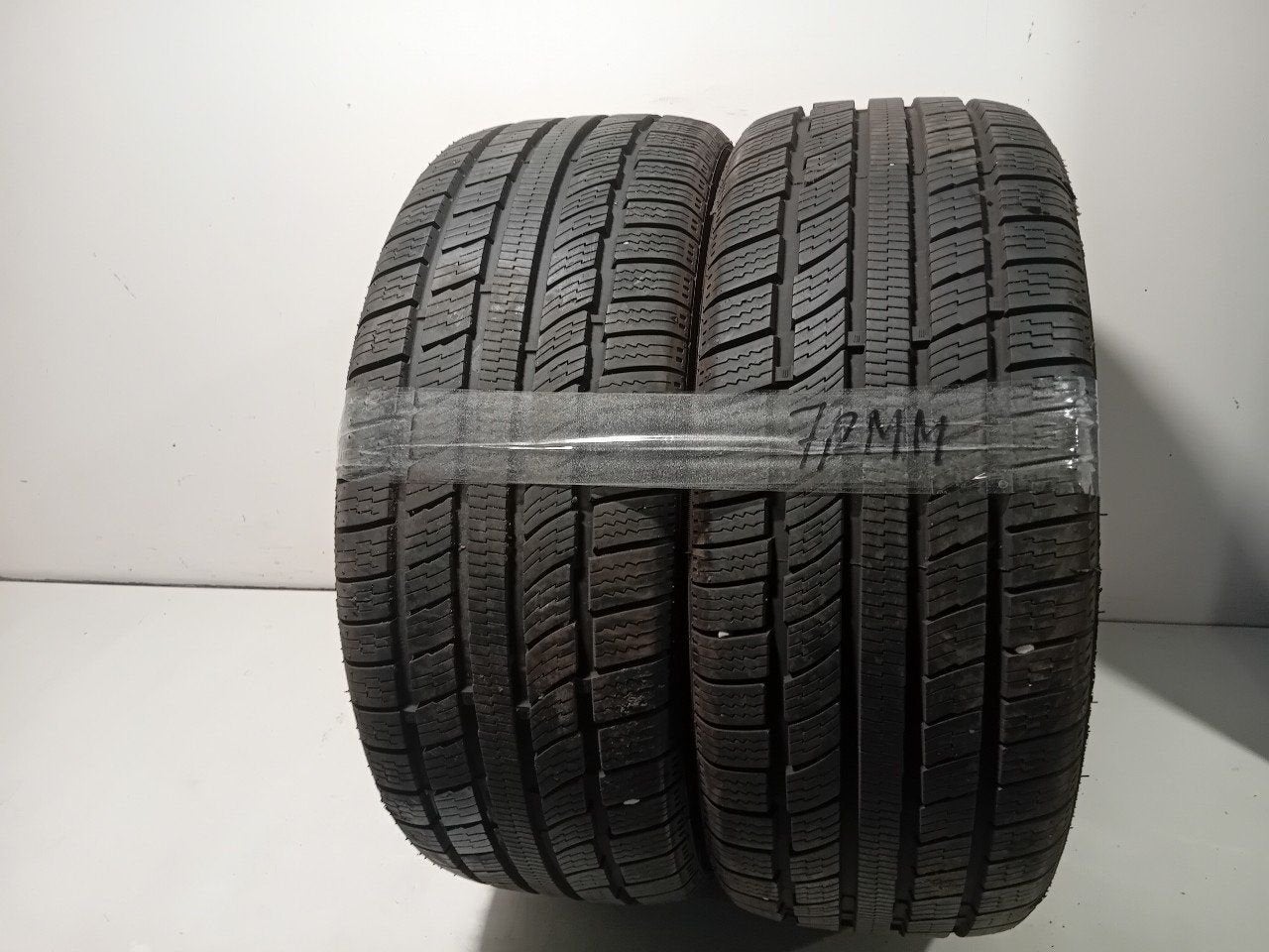 Bandenset 2 stuks 4-Seizoenen 205 45 R16, Autos : Pièces & Accessoires, Onderdelen@venauto.nl, Van der Ven Autorecycling B.V.