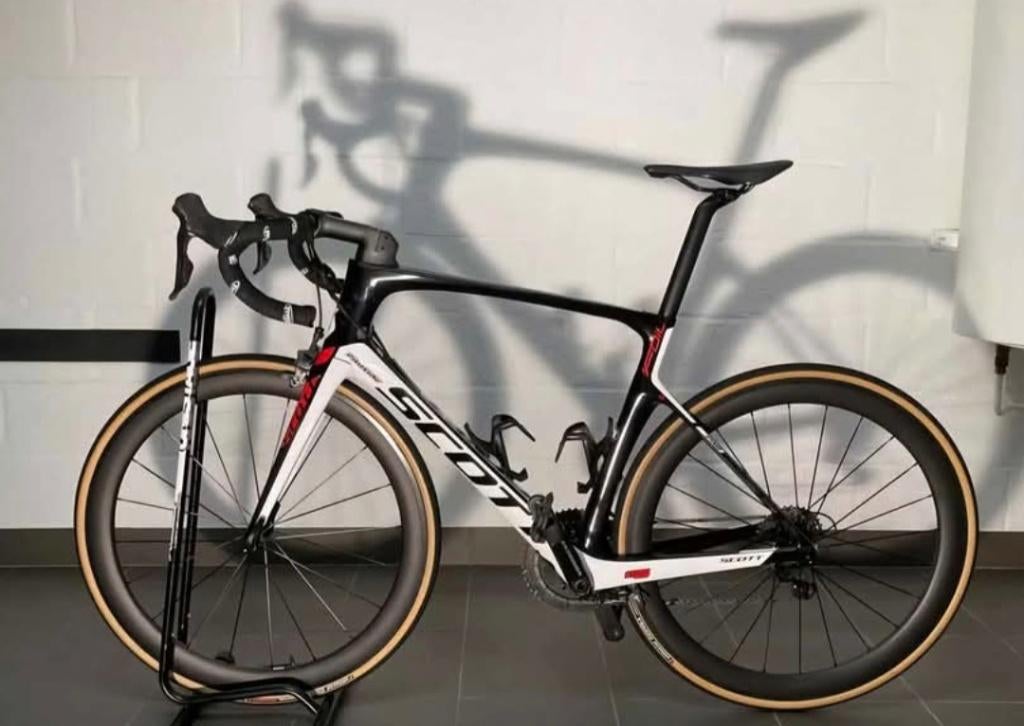 Vélo route scott foil rc, Autres marques, 10 à 15 vitesses, Frein sur jante, Comme neuf