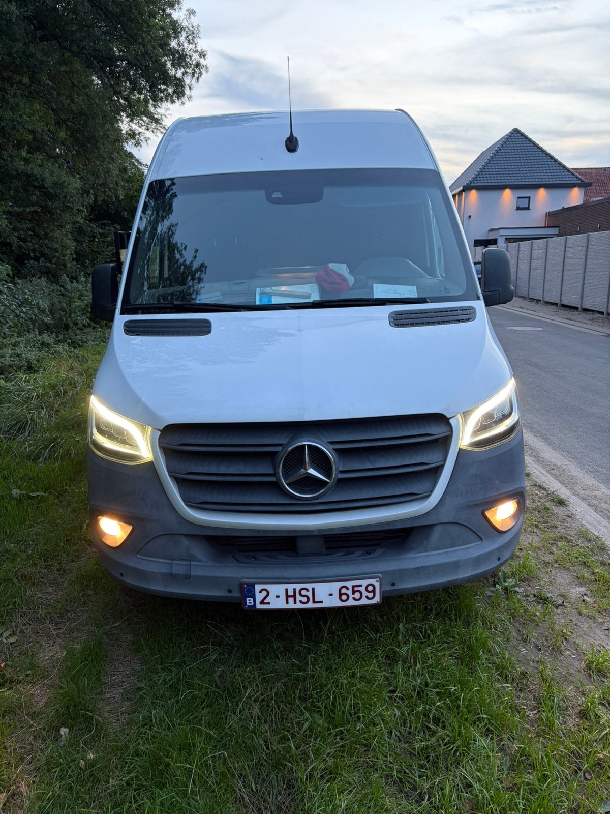 Voiture Mercedes Sprinter 316 CDI L2H2 rouge., Autos, Camionnettes & Utilitaires, Achat, Euro 6, Carnet d'entretien, Noir