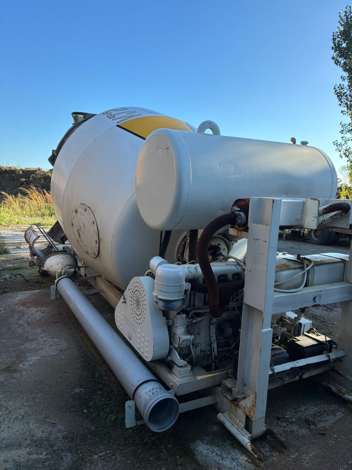 betonmixer op containerslede, Ophalen