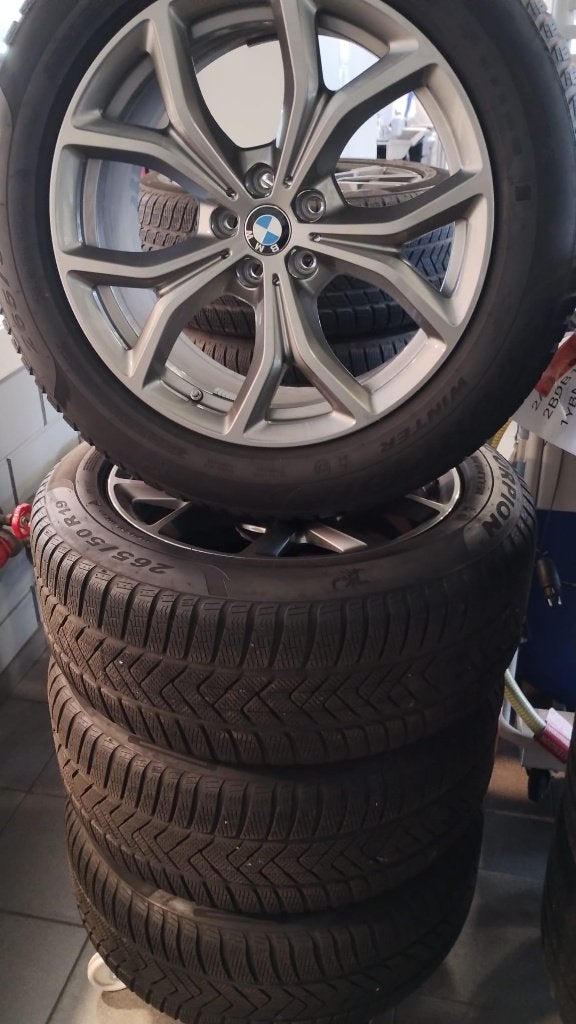 Winterset velgen en banden BMW X5 G05 (model 2020), 265 mm, Winterbanden, Band(en), Ophalen