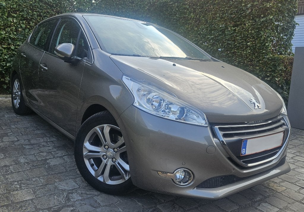 Peugeot 208 Allure 1.4 HDi (2014), Auto's, Peugeot, Voorwielaandrijving, Parkeersensor, 50 kW, 4 cilinders