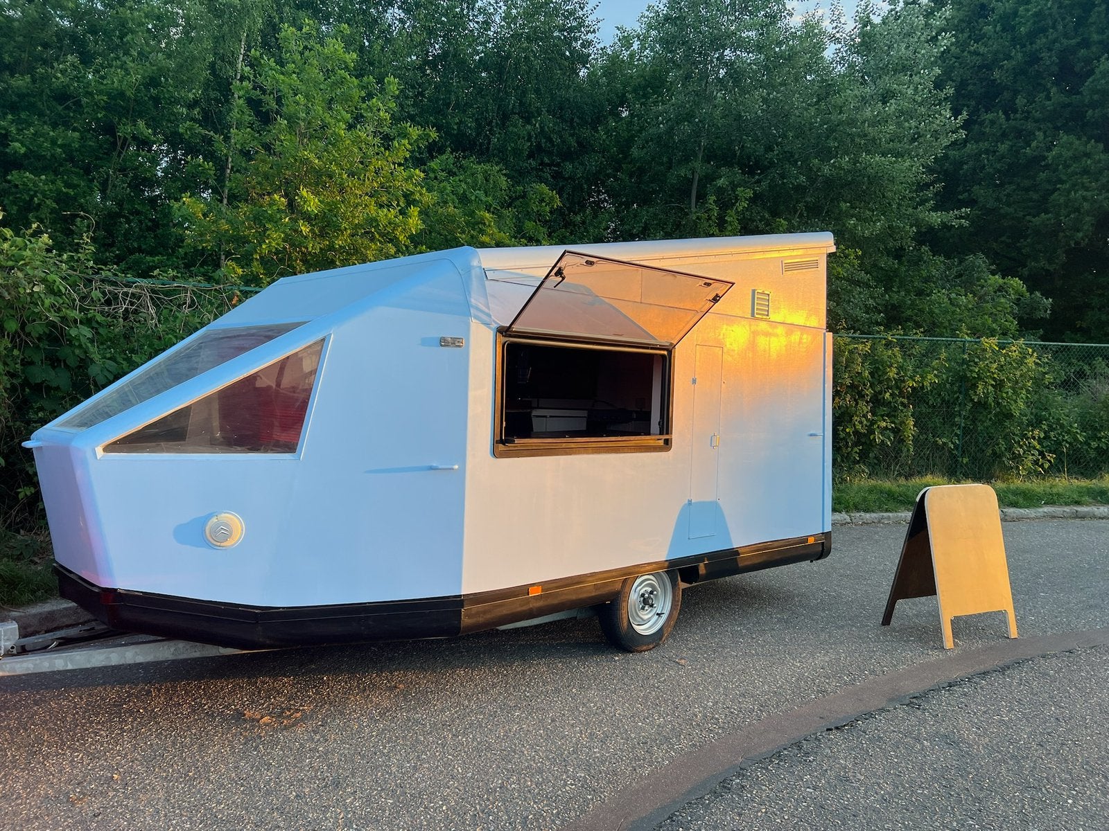 Koffie caravan, Particulier, 500 - 750 kg, Réfrigérateur