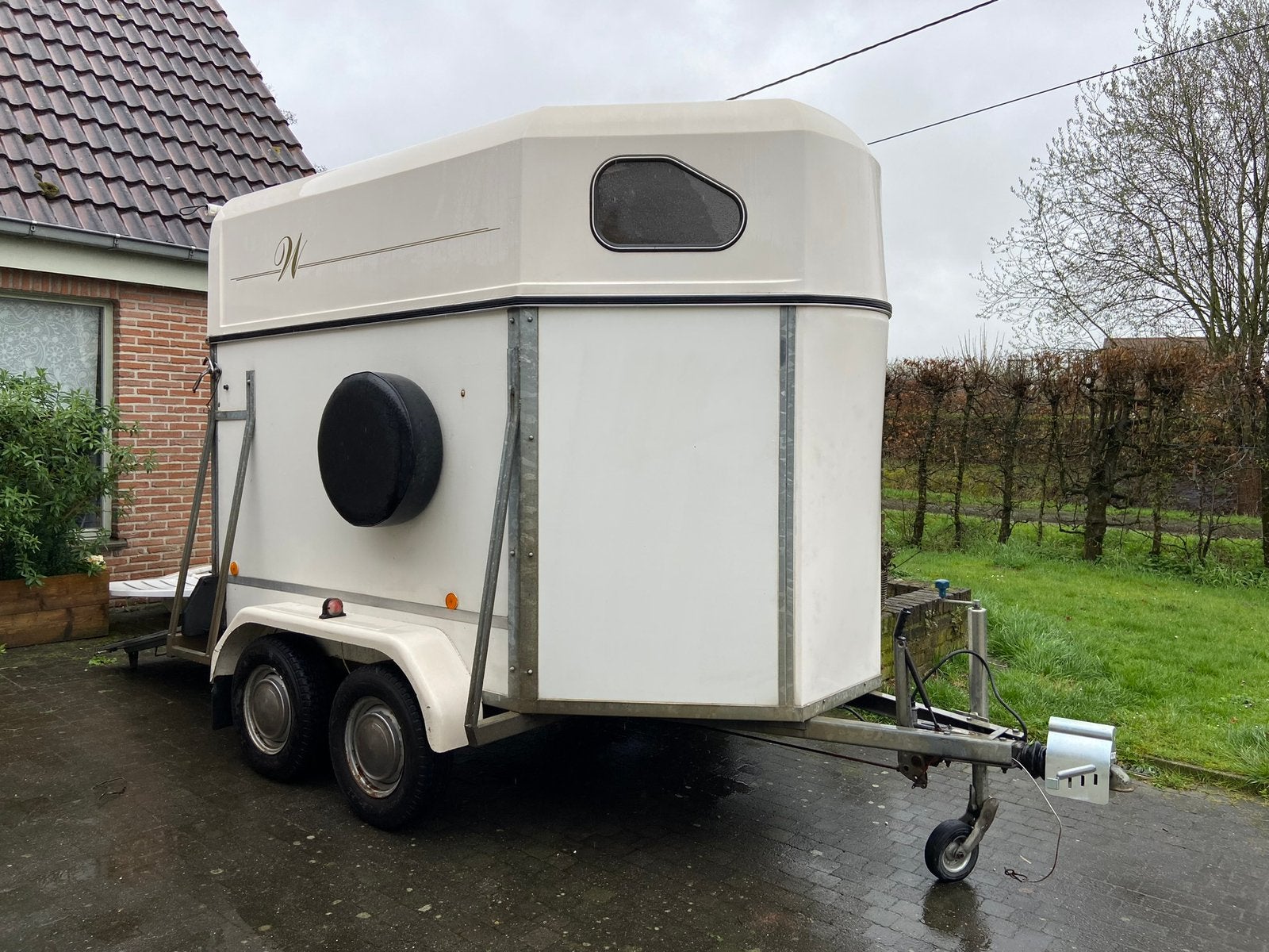 2 paards trailer te huur, Ophalen, Gebruikt, Hout, 2-paards trailer