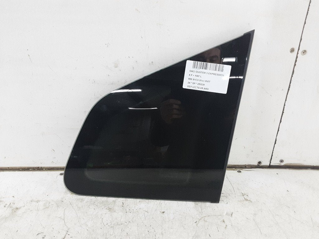PORTIERRUIT RECHTS ACHTER Dacia Duster (DJF) (01-2023/-), Dacia, Gebruikt, Mevr. I. Hauben, Rue de l'Espoir 34 34
4030  GRIVEGNÉE, BE