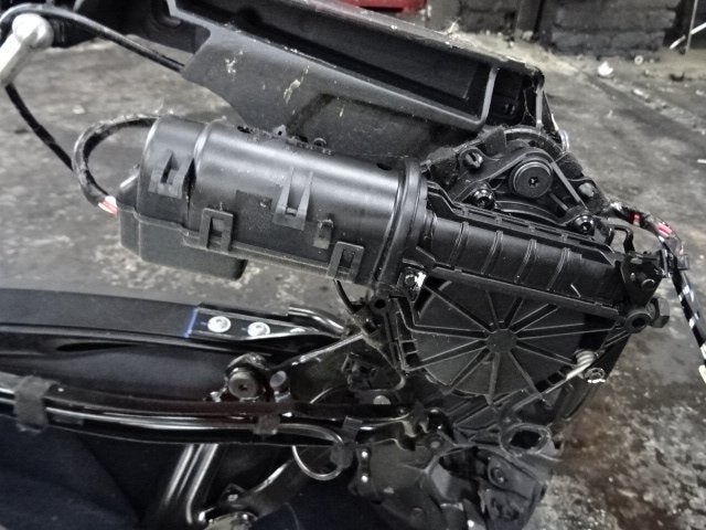 DIVERS DIVERS Porsche 718 Boxster (982) (01-2016/-), Utilisé, Rue de l'Espoir 34 34
4030  GRIVEGNÉE, BE, Info@Collignon.be, Mevr. I. Hauben