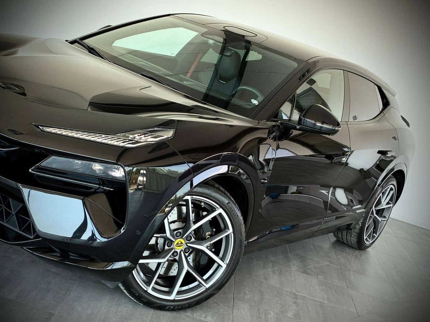 Lotus Eletre BEV EDS 450 S 4WD-1ERPRO-GPS-T. PANO-CARPLAY-HU, Autos, Lotus, Cuir, Achat, Entreprise, Noir