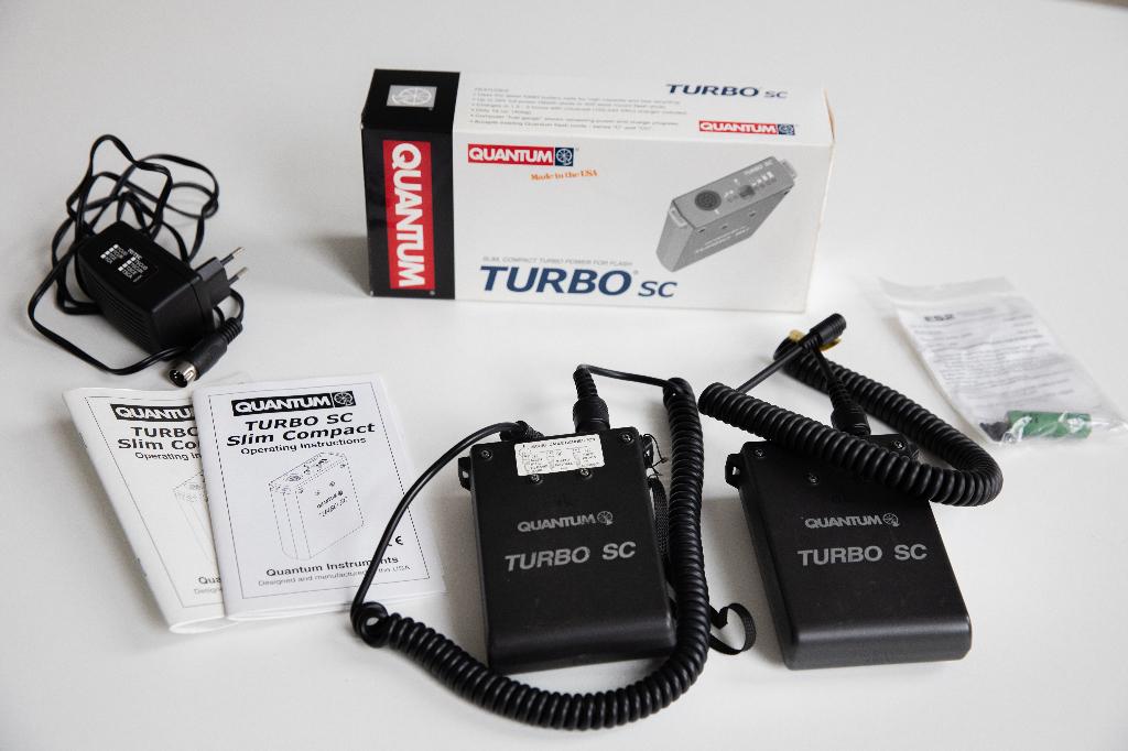 QUANTUM Turbo SC (slim compact) - flitsaccu, TV, Hi-fi & Vidéo, Photo | Flash, Enlèvement ou Envoi, Utilisé, Autres marques
