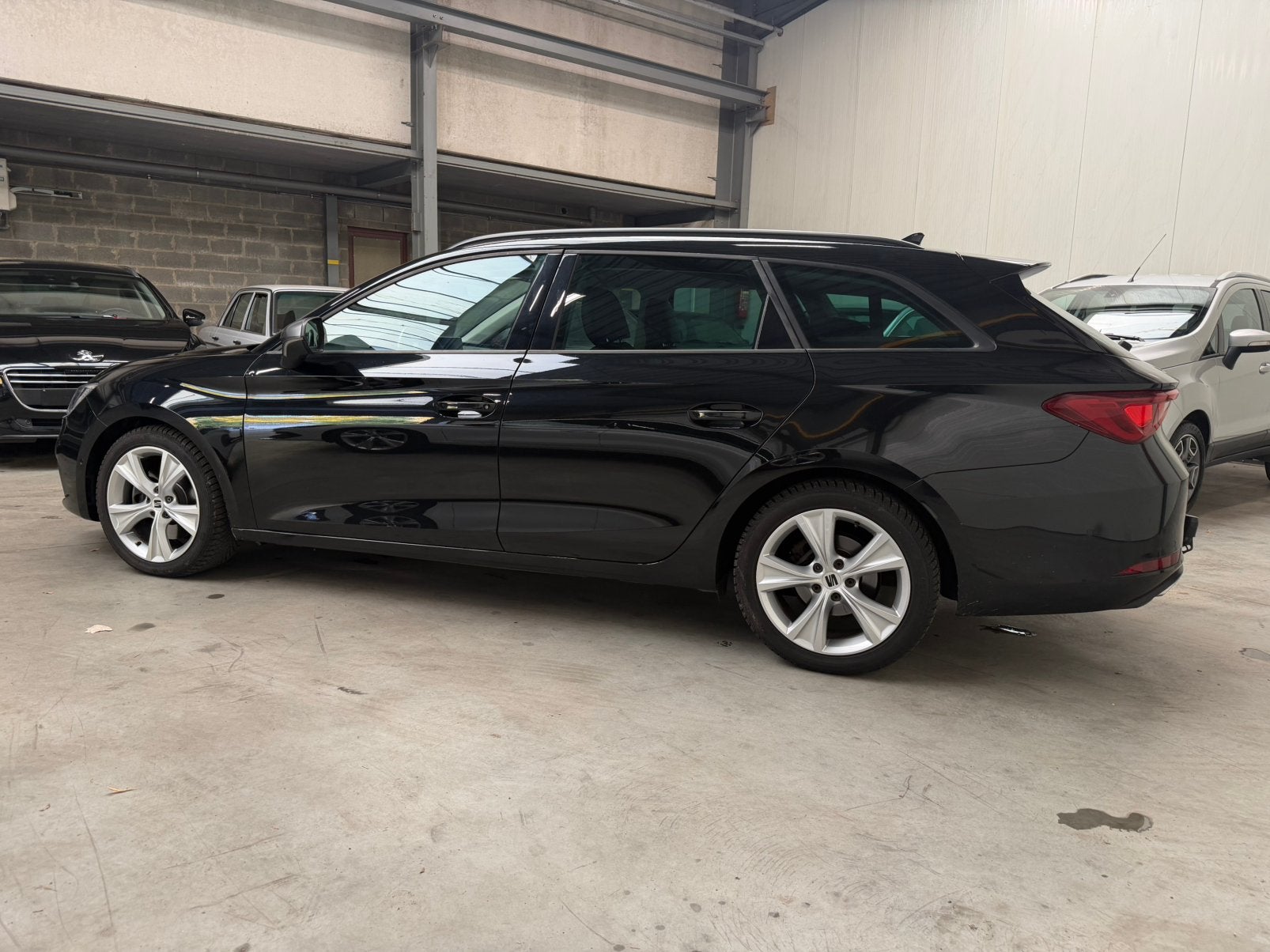 TE KOOP: SEAT LEON FR 2.0 TDI DSG AUTOMAAT –, Auto's, 4 cilinders, Leon, Leder en Stof, Zwart