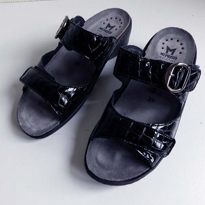Open Damesslippers: M.39, Neuf, Enlèvement, Sabots, Noir