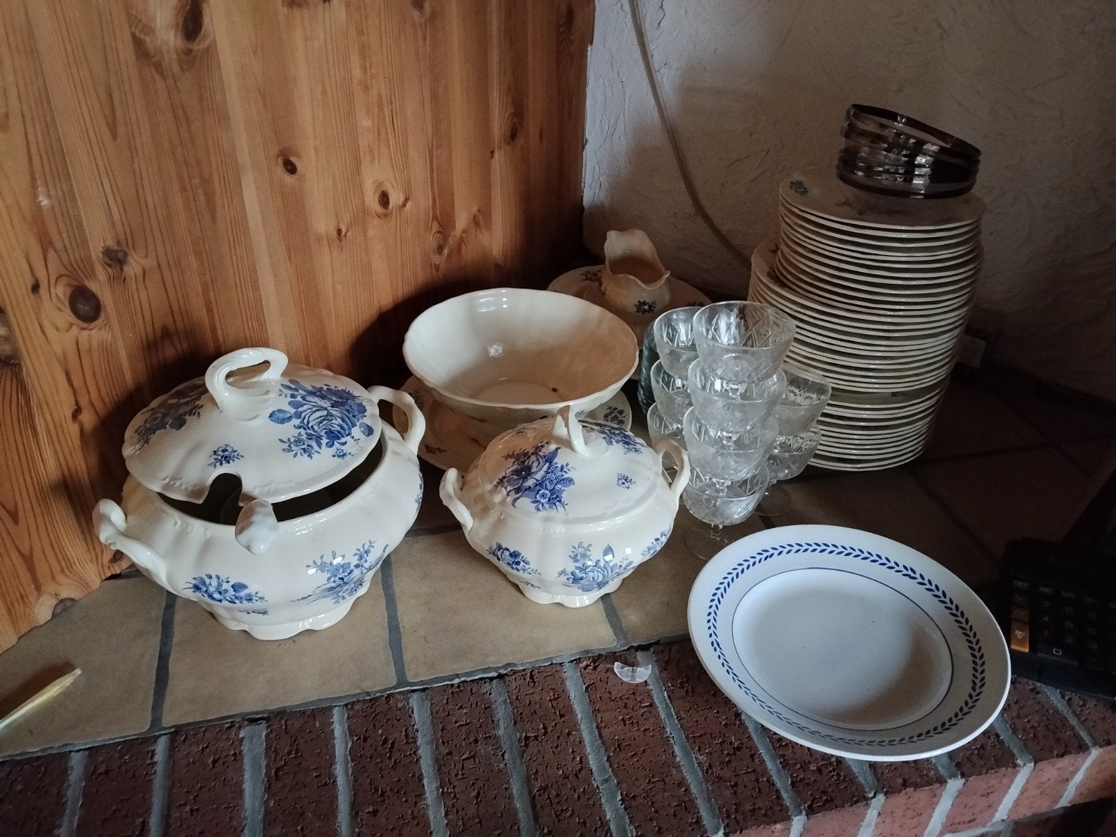 Service de table Boch Frères La Louvière fleurs bleues, Antiquités & Art, Enlèvement