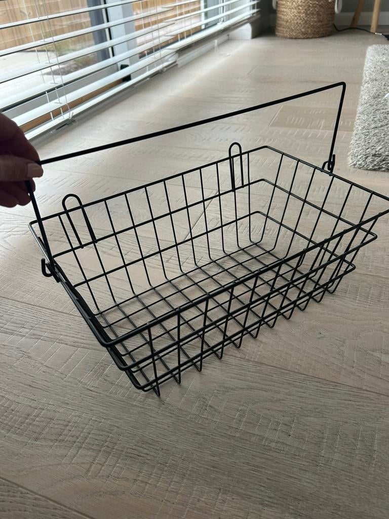 Metalen mandje, Ophalen, Zo goed als nieuw