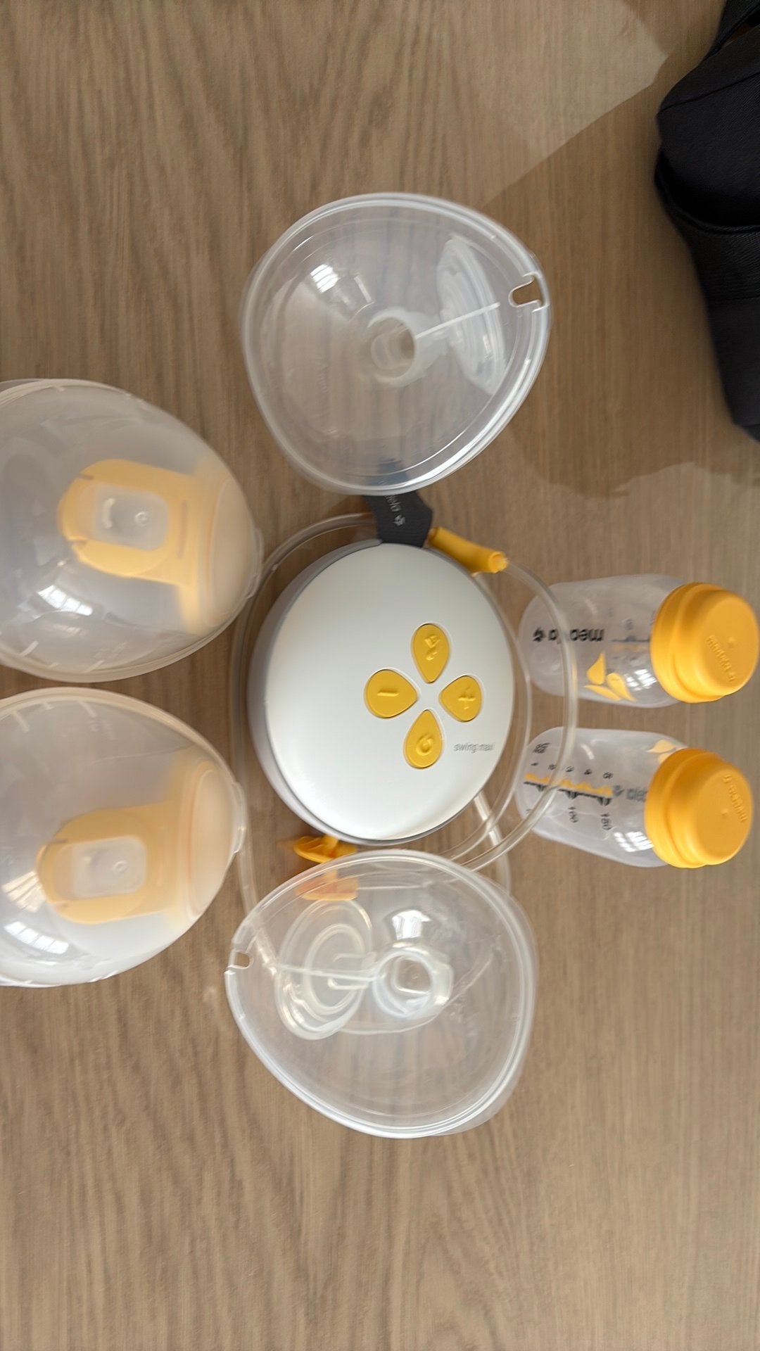 Medela tire-lait électrique pompage double Maxi Swing, Enfants & Bébés, Enlèvement, Comme neuf, Tire-lait, Medela