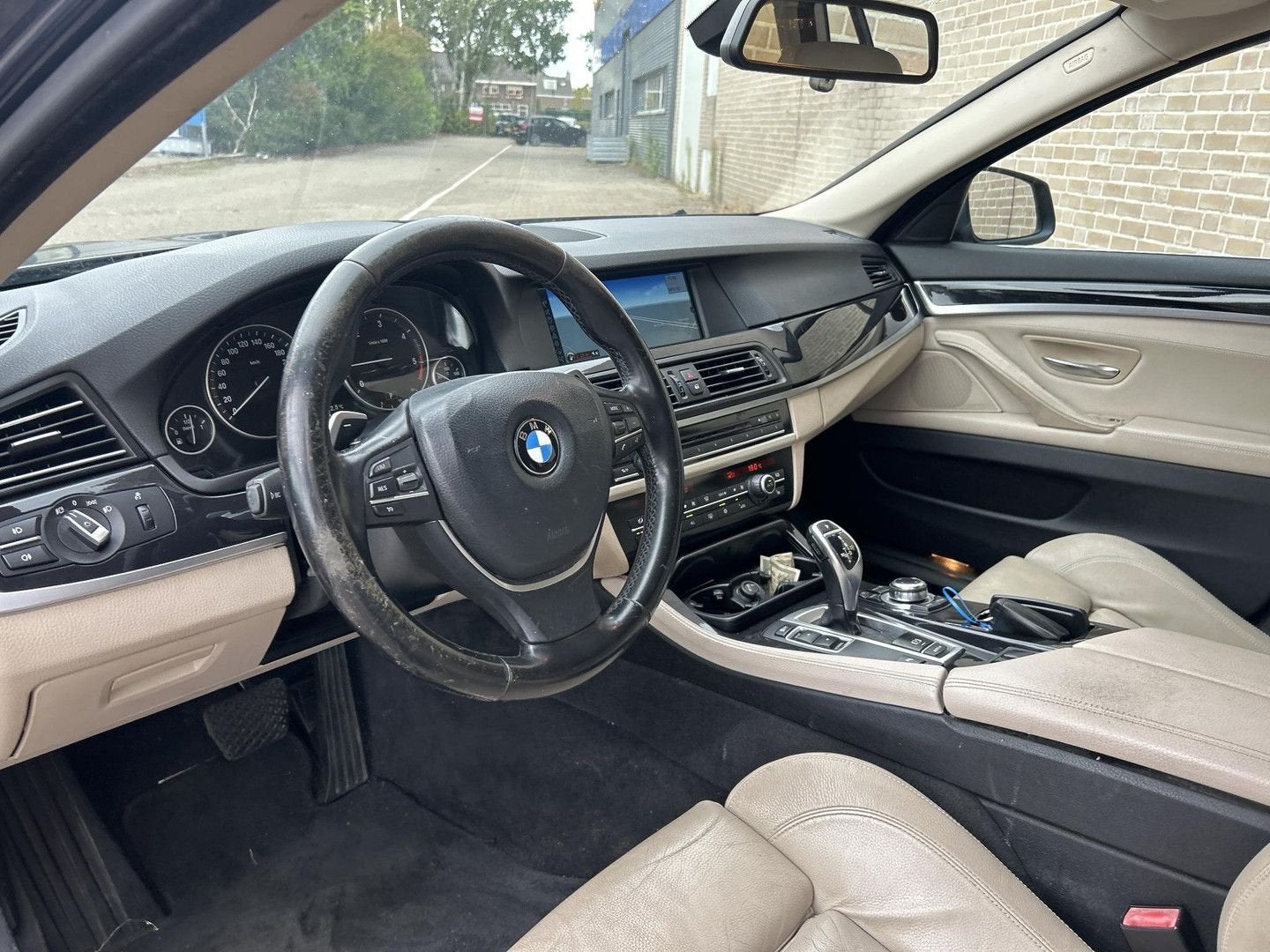 BMW 520 5-serie Touring 520d High Executive | Leder | Climat, Autos, 139 g/km, Entreprise, Noir, Automatique