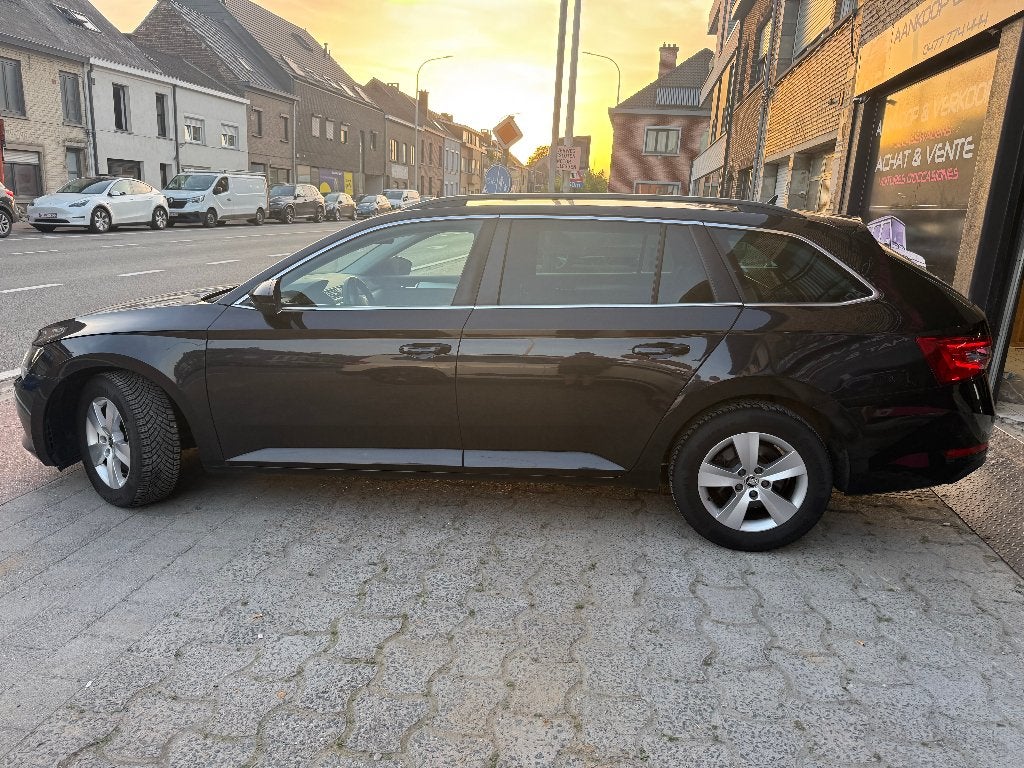 Skoda Superb 2.0Tdi 150Pk DSG Automaat Euro 6D, Auto's, Skoda, Automaat, Stof, Zwart, Bedrijf