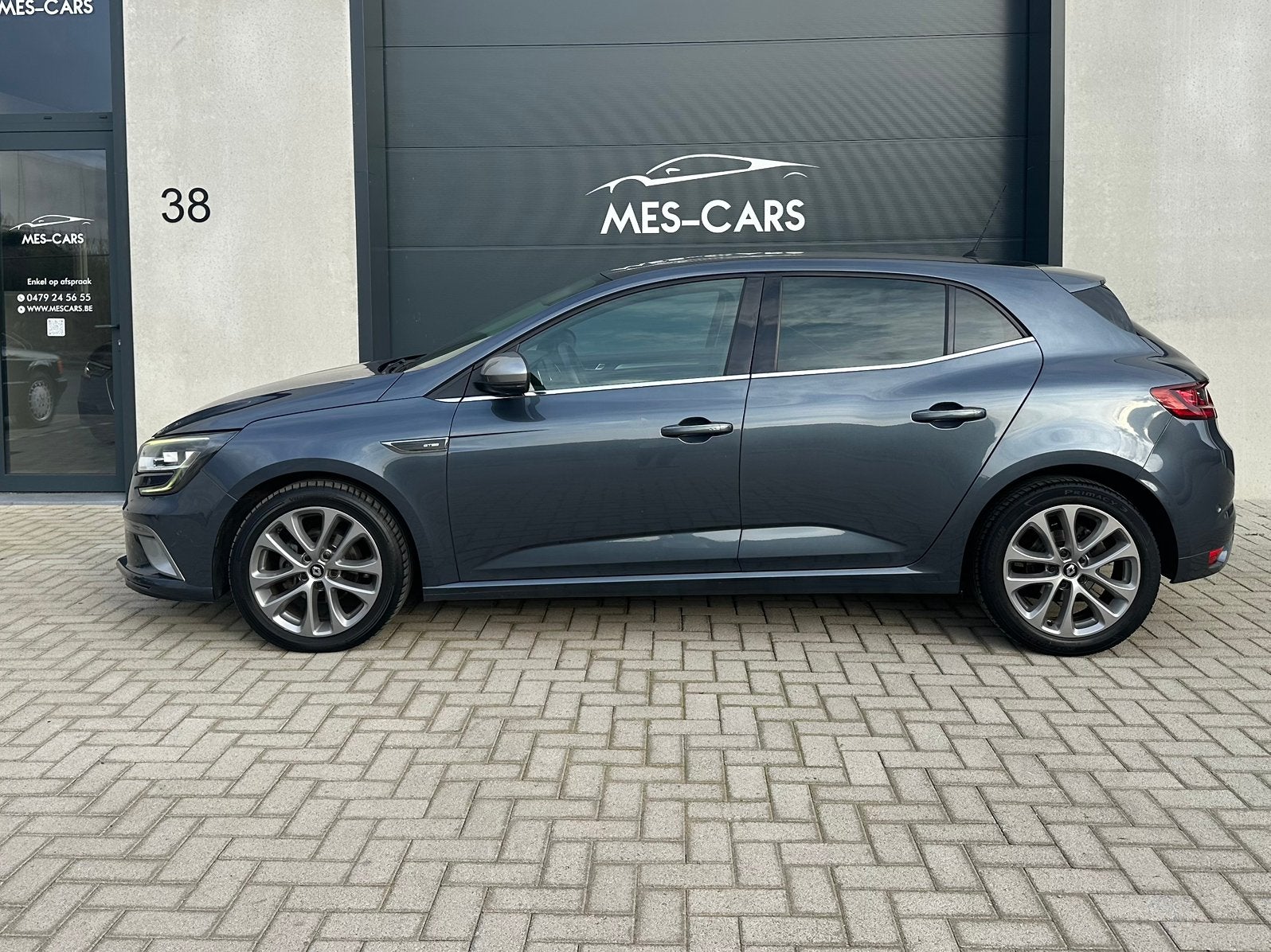Ranault Megane GTLINE 1.2TCE 134.000Km / Full Sport 2017, Auto's, Dealer onderhouden, Zwart, Bedrijf, 74 kW