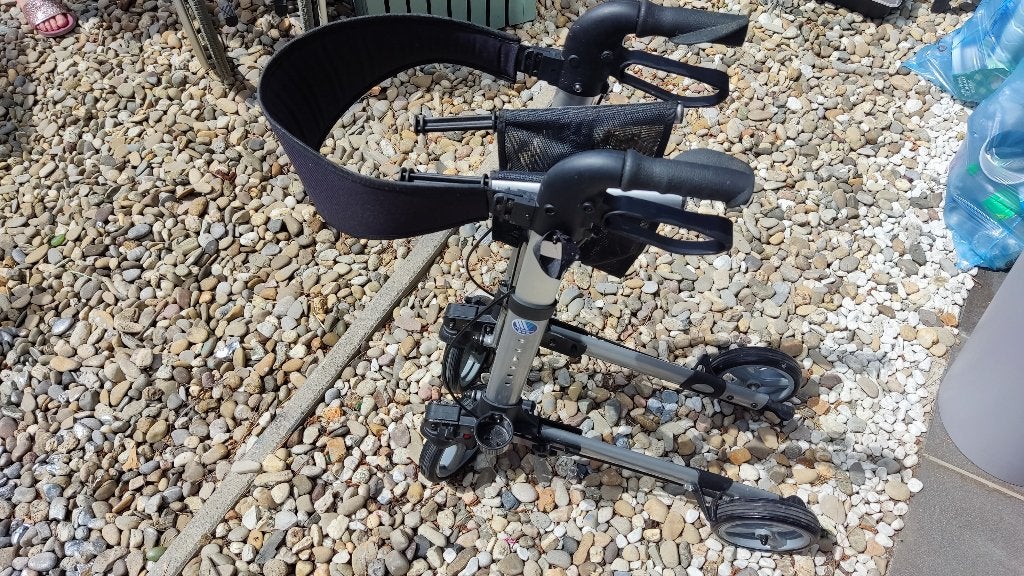 Vermeiren Quadri-Light rollator, Diversen, Ophalen, Opvouwbaar, Zo goed als nieuw