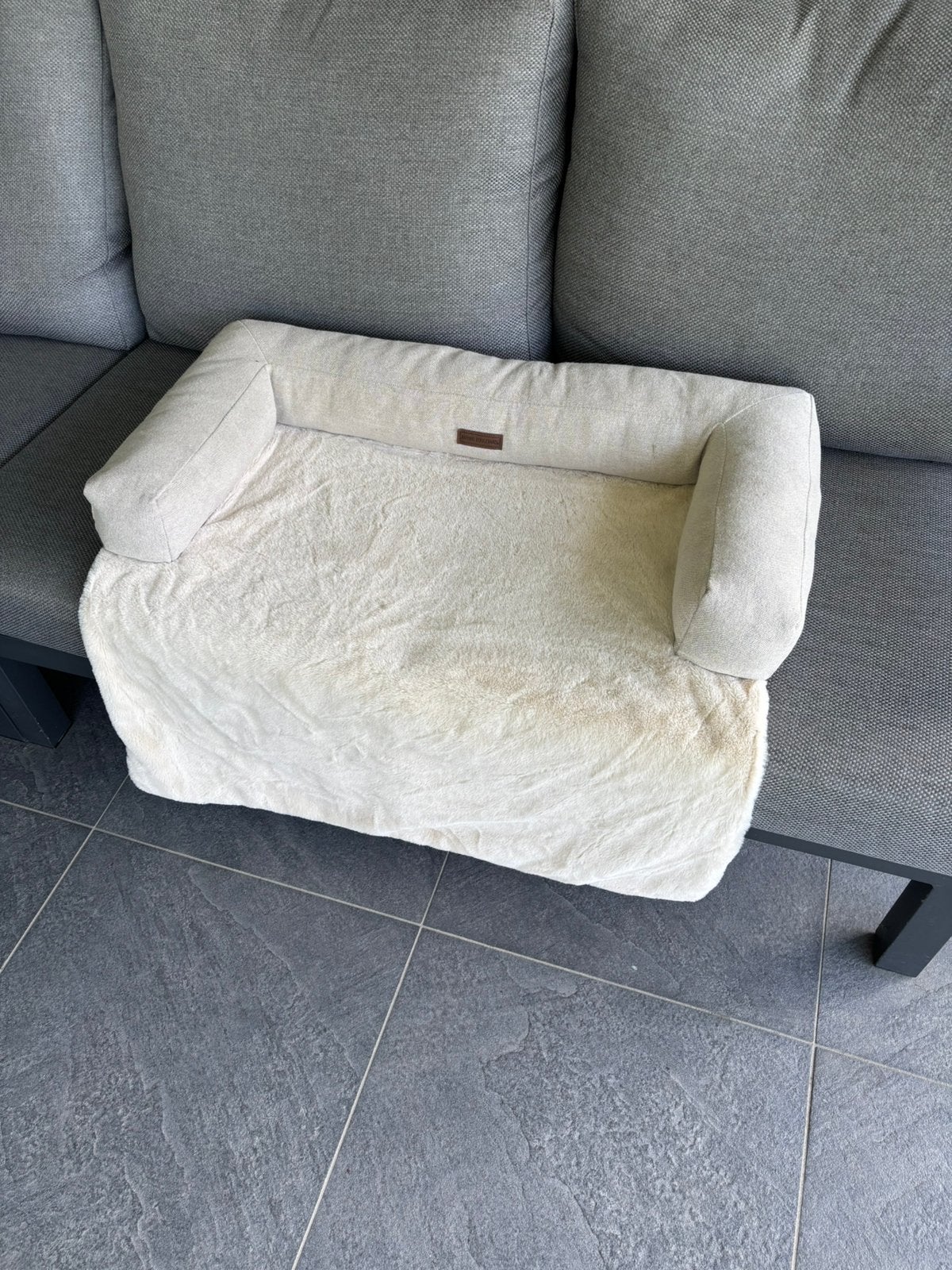 honde zetel, Ophalen, Zo goed als nieuw