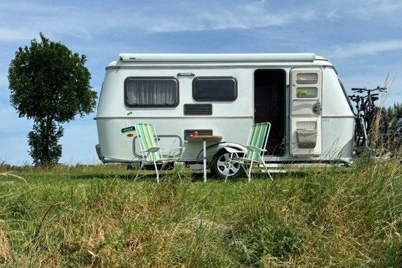 Eriba Touring Troll 530 bouwjaar 2015, Vast bed, Luifel, Treinzit, Tot en met 3