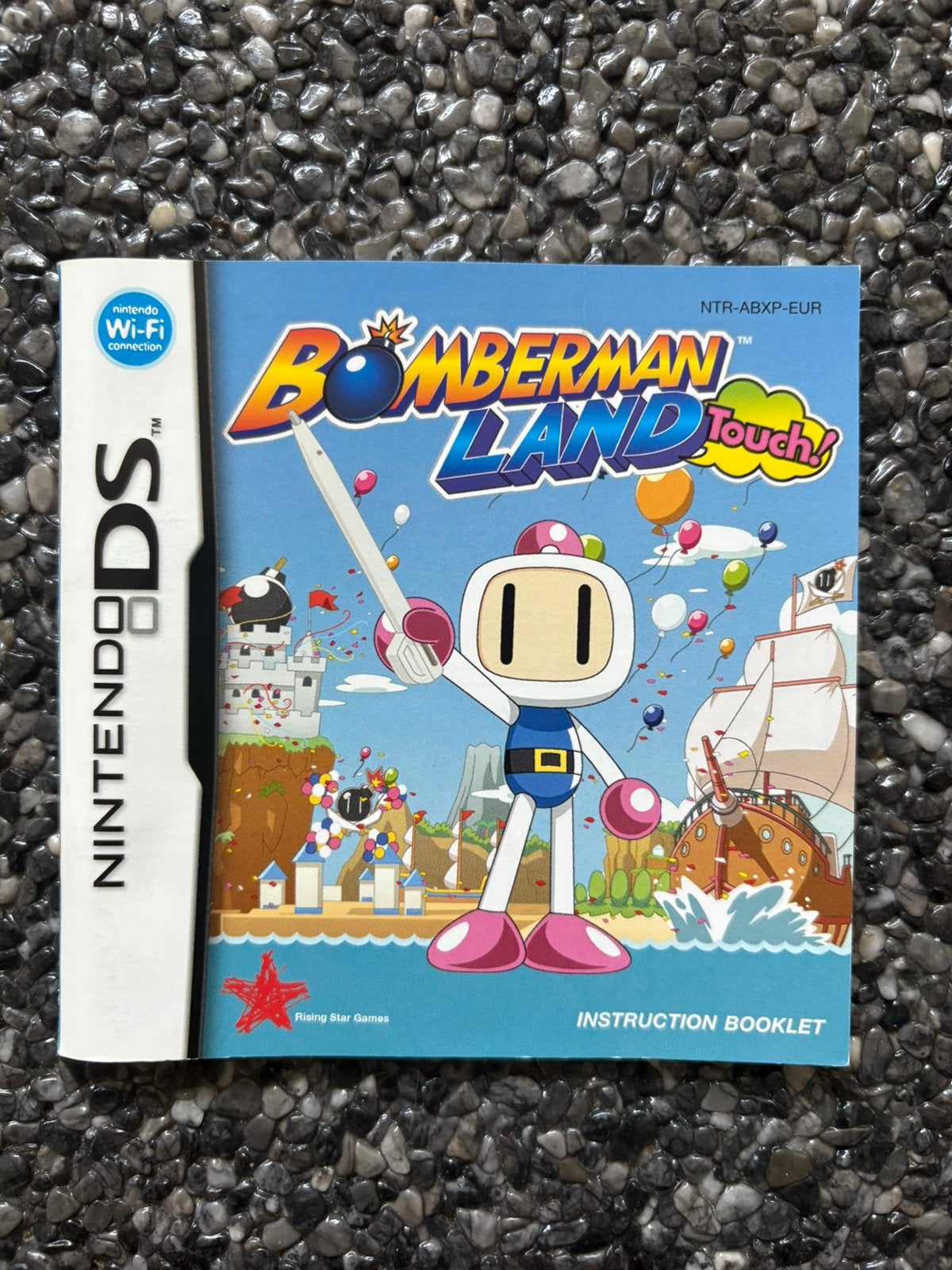Bomberman Land Touch (DS) - Handleiding, Games en Spelcomputers, Games | Nintendo DS, Ophalen of Verzenden, Zo goed als nieuw