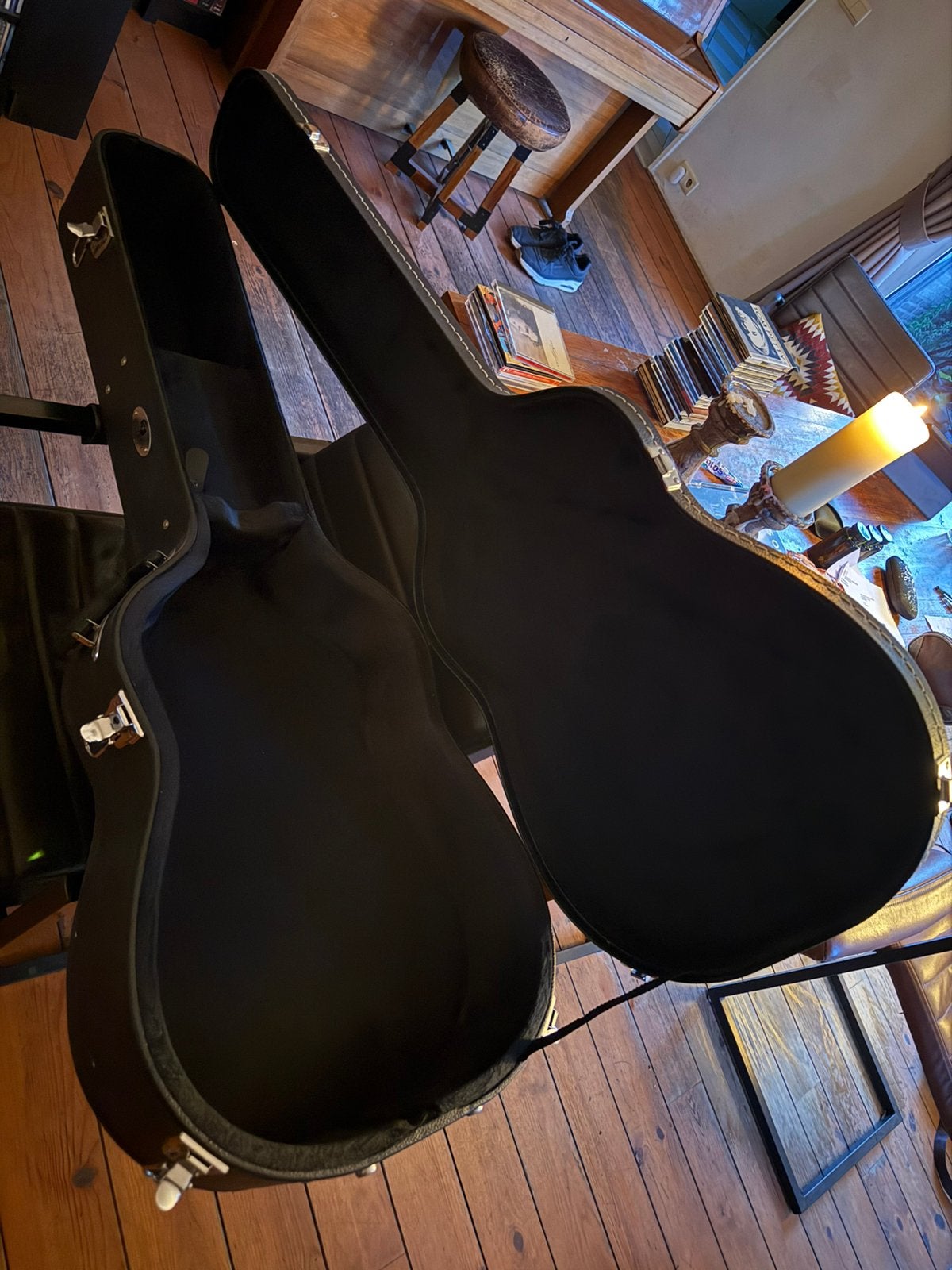 Gitaarkoffer als nieuw. Dreadnought. Fazley., Muziek en Instrumenten, Behuizingen en Koffers, Ophalen of Verzenden, Zo goed als nieuw