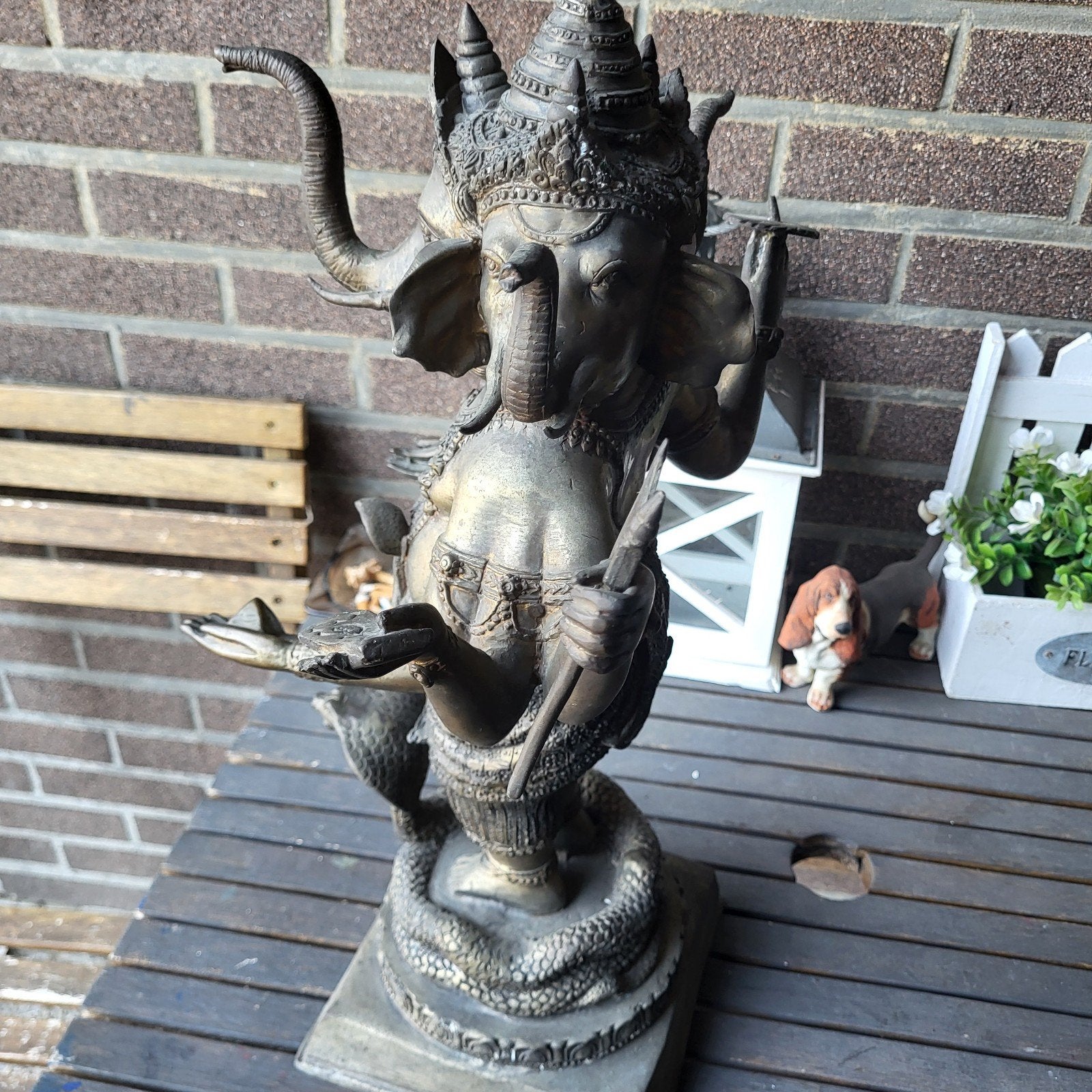 Lot bronze beelden, Enlèvement