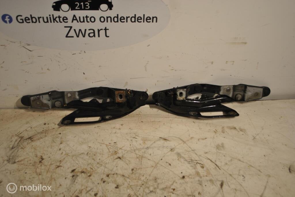 Achterscharnier Audi TT 8N 1.8 5V Turbo ('98-'06) 8n0823302, Autos : Pièces & Accessoires, Audi, Enlèvement ou Envoi, Audi, Utilisé