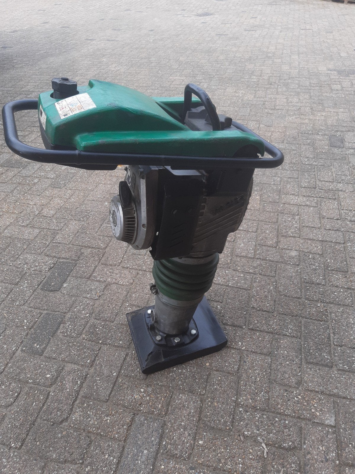 Wacker stamper bs 600, Ophalen