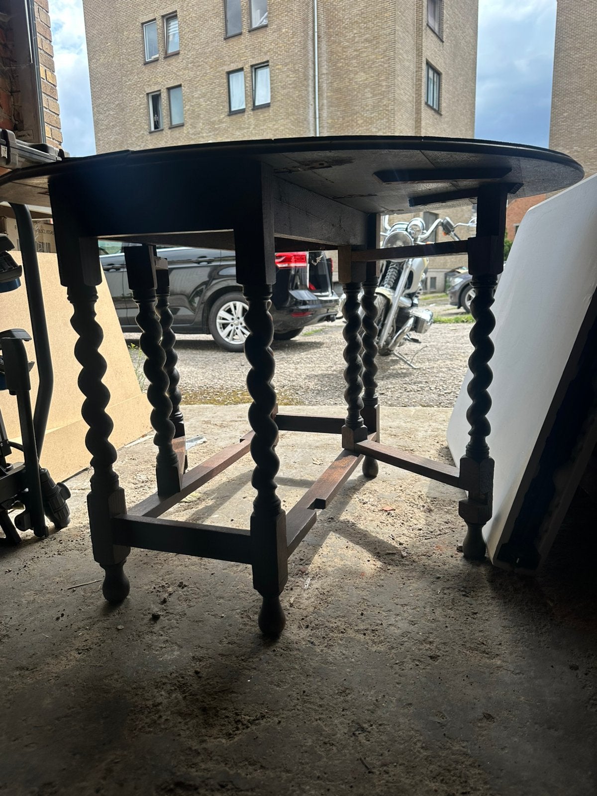 Antiek-look tafel, Ophalen, Zo goed als nieuw