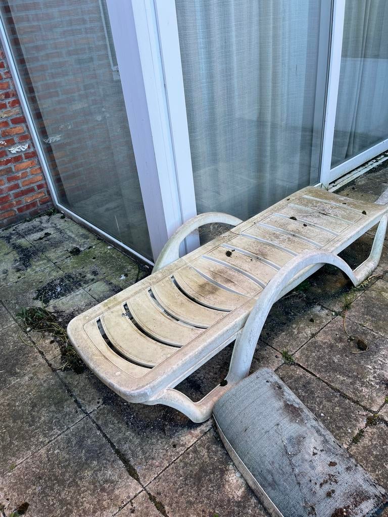 Kwaliteit ligbed strandstoel met kussen, Ophalen, Gebruikt, Kunststof
