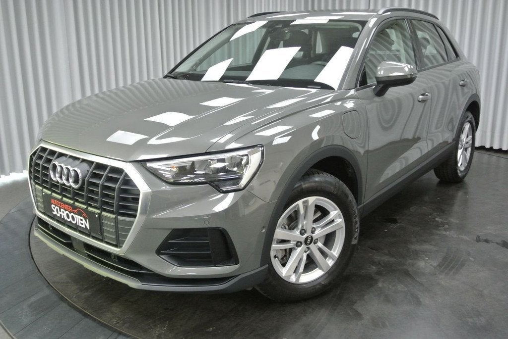 Audi Q3 45 TFSIe Sportback (bj 2022, automaat), Auto's, Automaat, Gebruikt, Leder, 5 zetels